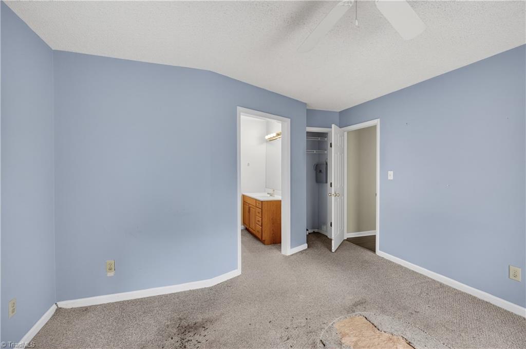 3701 Mulberry Lane High Point, NC 27265 - Photo 12 of 28