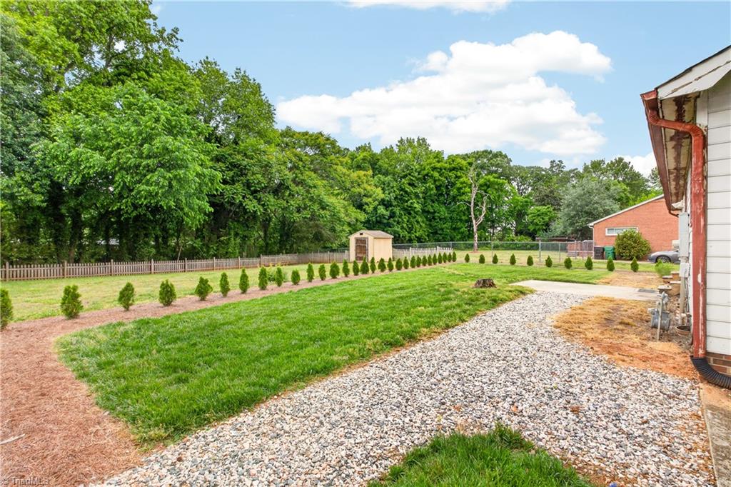 3701 Mulberry Lane High Point, NC 27265 - Photo 24 of 28