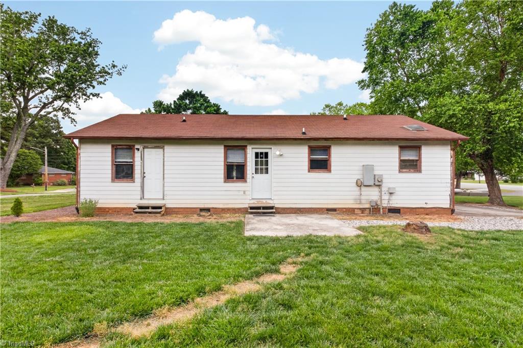 3701 Mulberry Lane High Point, NC 27265 - Photo 28 of 28