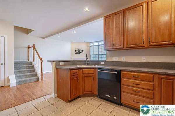 $2,500 | 271 Blue Sage Drive, Allentown, PA 18104