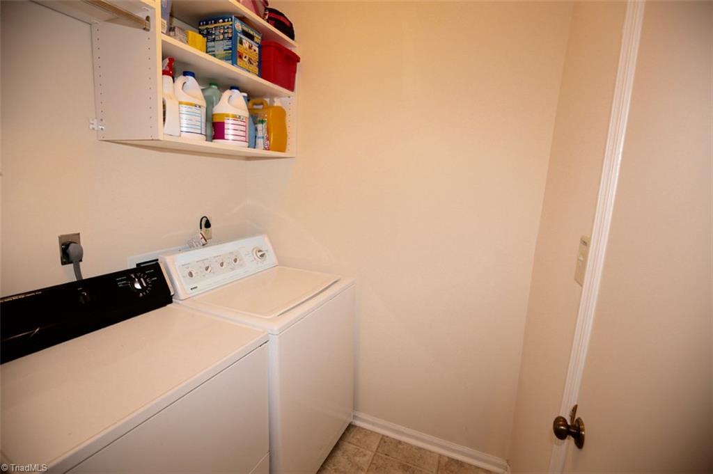 2002 Ridge Brook Court Winston-Salem, NC 27127 - Photo 16 of 20 Laundry