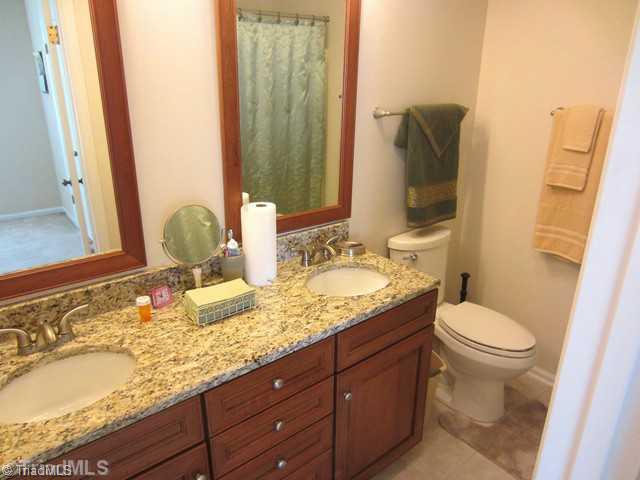 2002 Ridge Brook Court Winston-Salem, NC 27127 - Photo 10 of 20 Master Bath/Spa