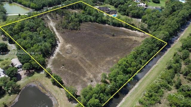 2644 Southeast Ranch Acres Circle Jupiter, FL 33478 - Photo 8 of 11 Gallery Image 8