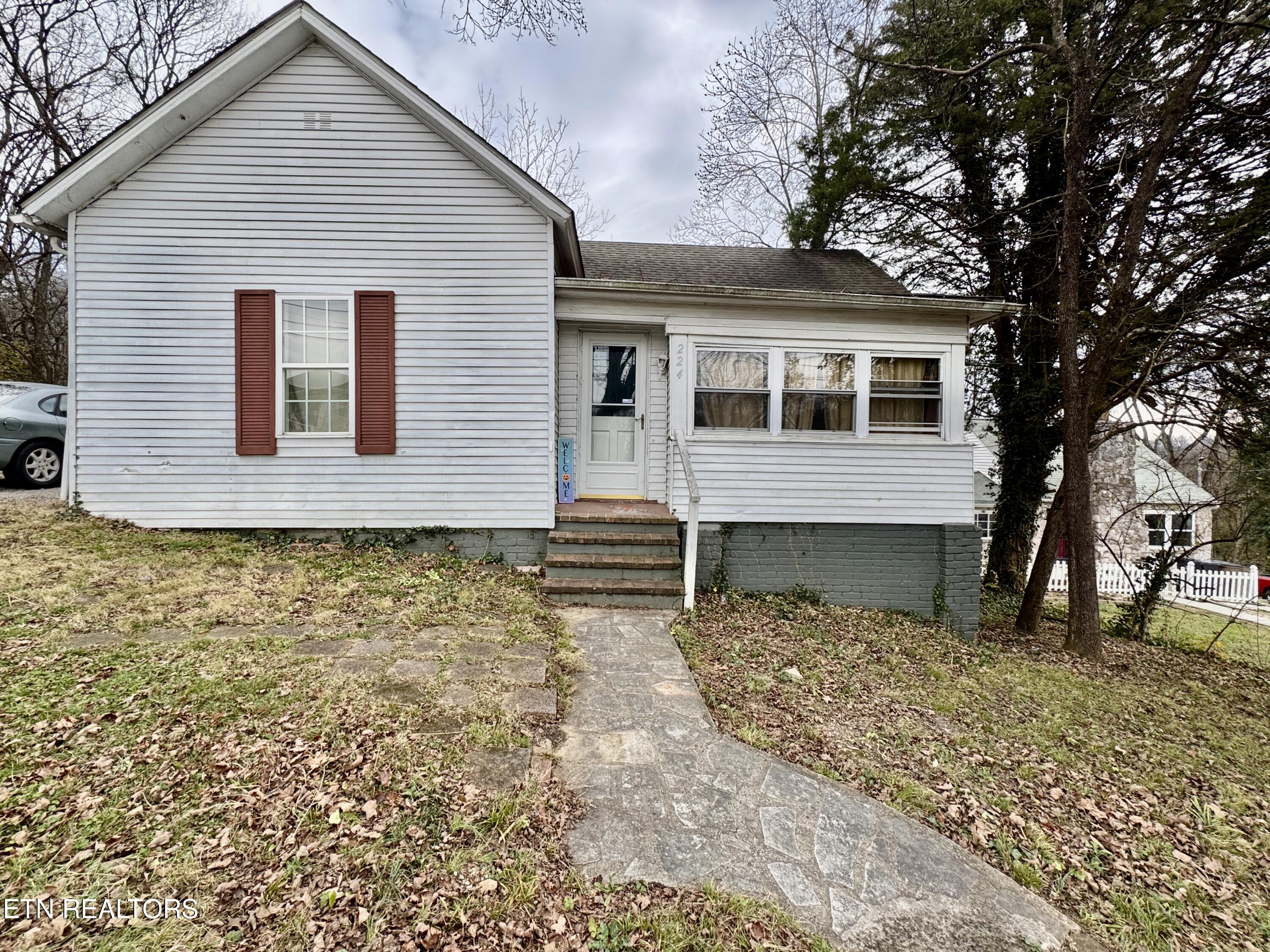 224 Hidell Road Knoxville, TN 37914 - Photo 1 of 9 2-1