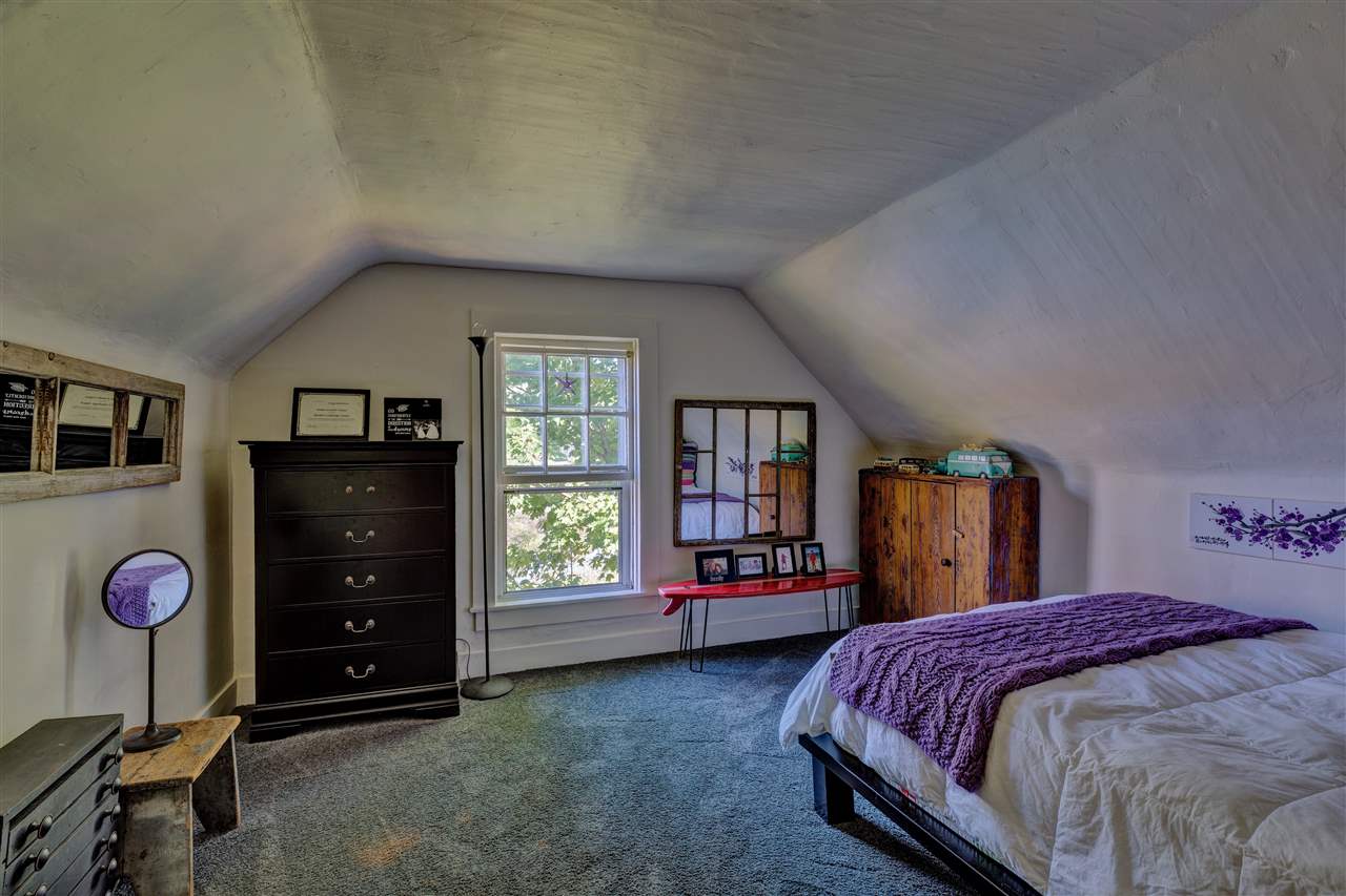 64 Goose Hole Road New London, NH 03257 - Photo 24 of 30 Gallery Image 24