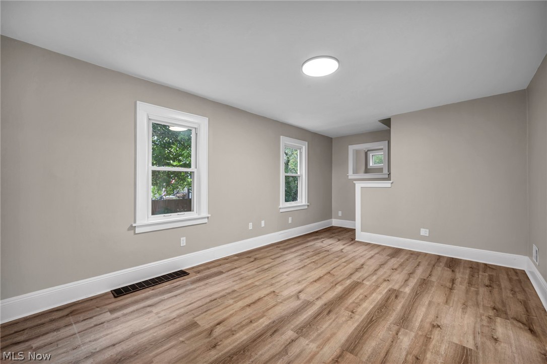 825 Dan Street Akron, OH 44310 - Photo 10 of 44