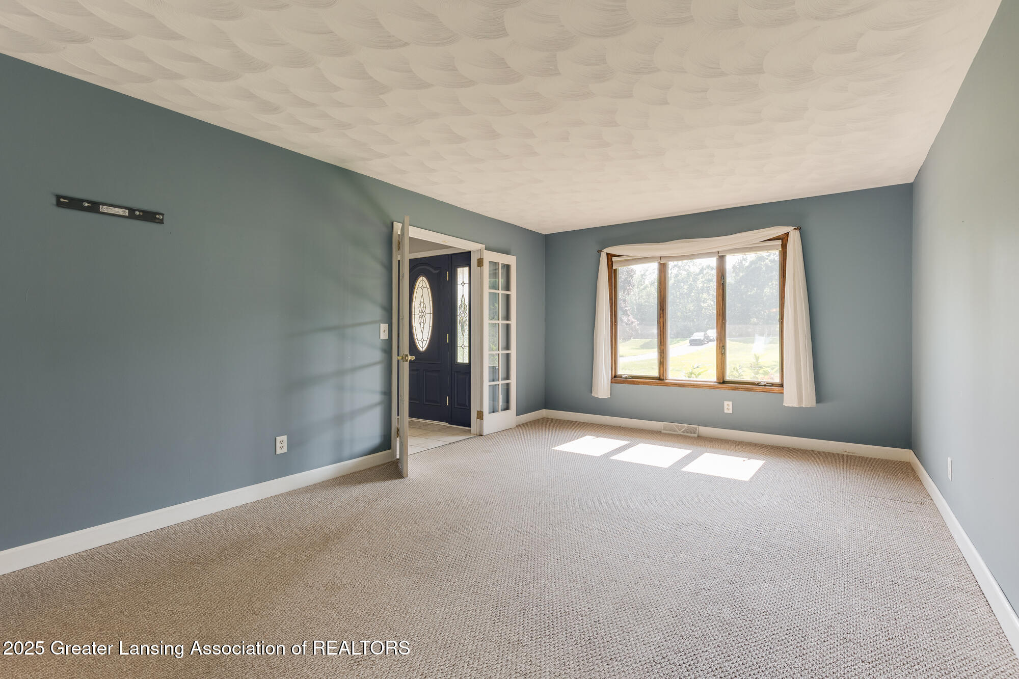 650 North Waverly Road Dimondale, MI 48821 - Photo 5 of 46 650_Waverly_PAULA-32