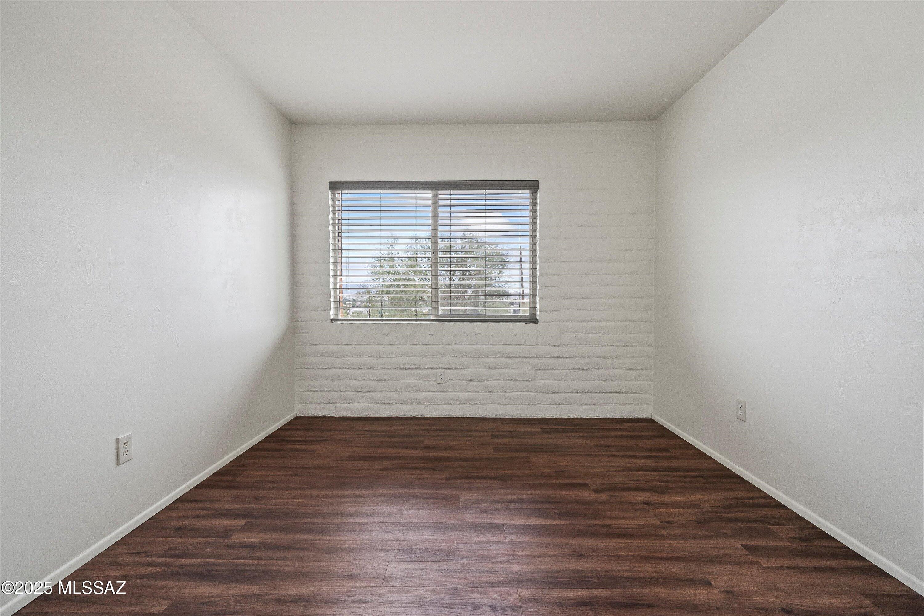 1601 West Sunset Road Tucson, AZ 85704 - Photo 26 of 47 26-Bedroom 2