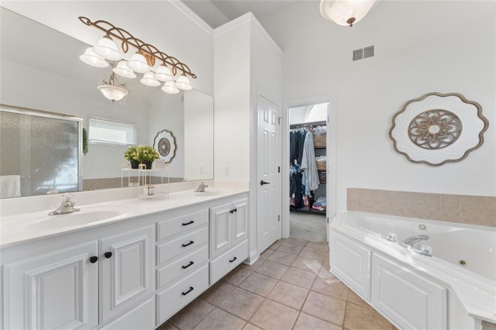 21081 224th Street Spring Hill, KS 66083 - Photo 29 of 65