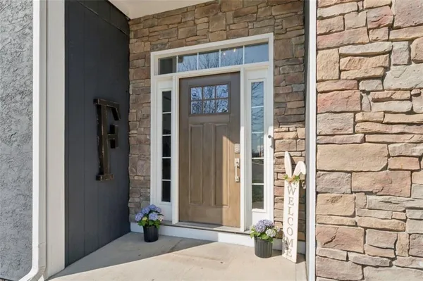 $475,000 | 21081 224th Street, Spring Hill, KS 66083