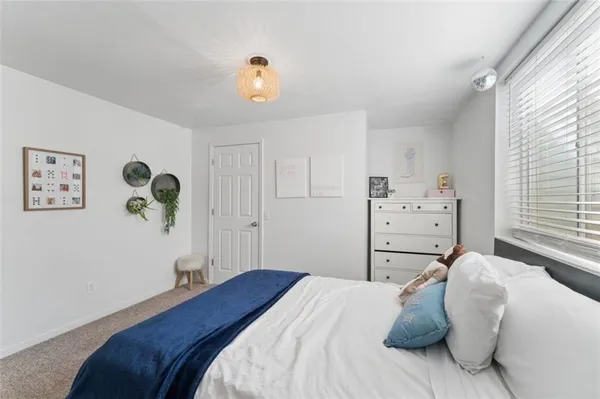 $475,000 | 21081 224th Street, Spring Hill, KS 66083