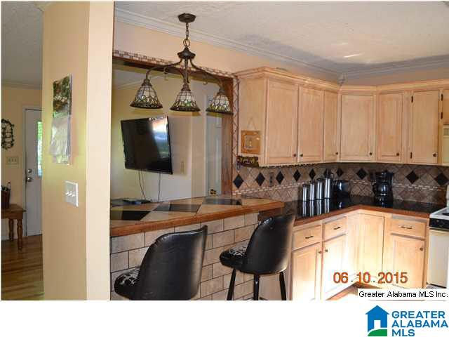 8235 Wade Road Warrior, AL 35180 - Photo 6 of 9