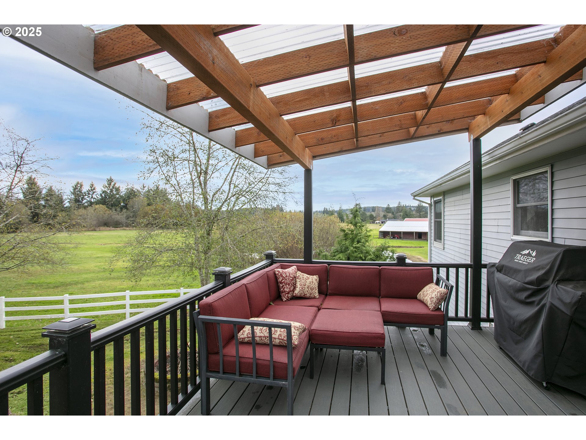 35364 Searls Road Astoria, OR 97103 - Photo 20 of 36 Deck