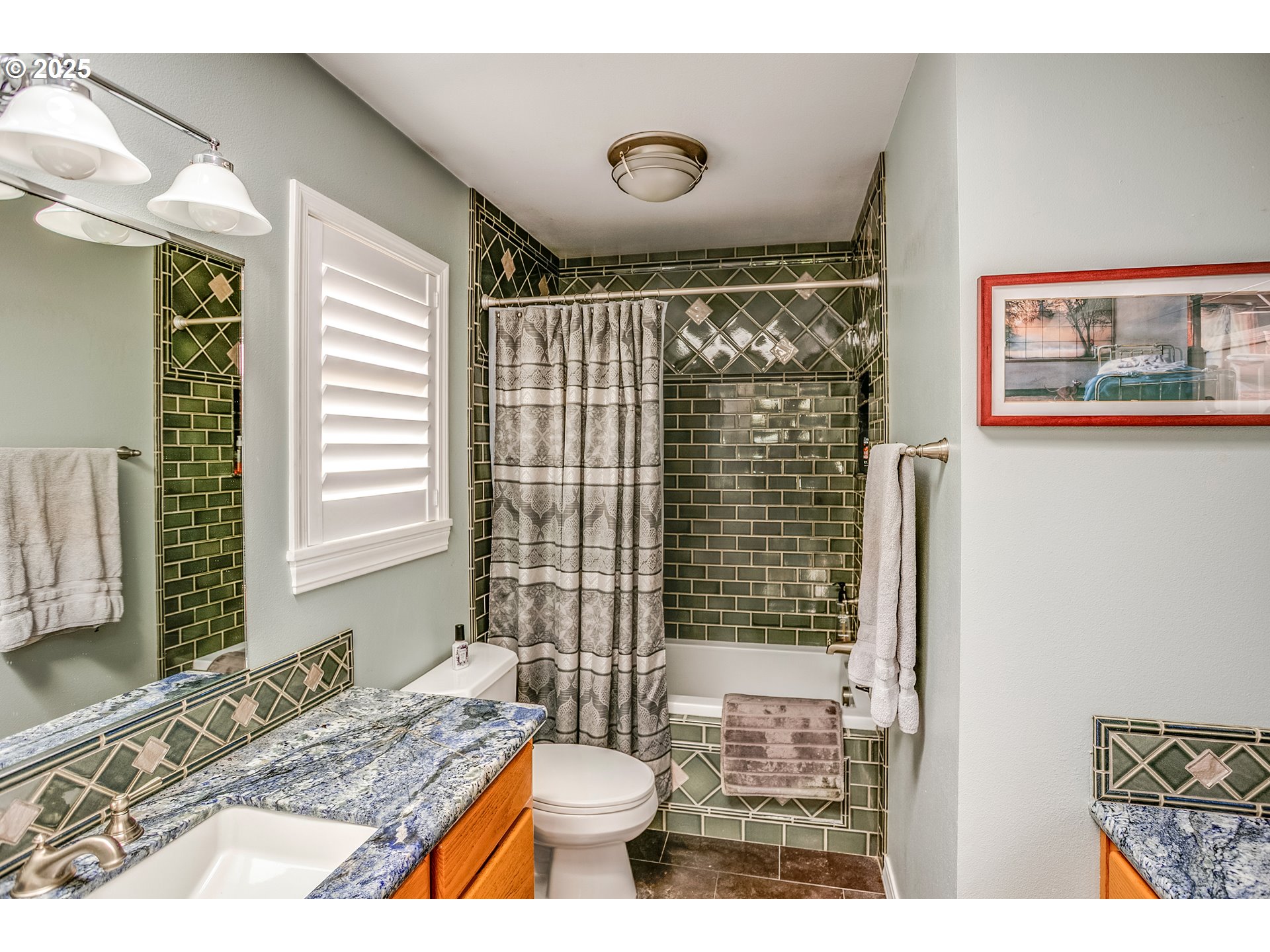 35364 Searls Road Astoria, OR 97103 - Photo 24 of 36 Bathroom, Attached