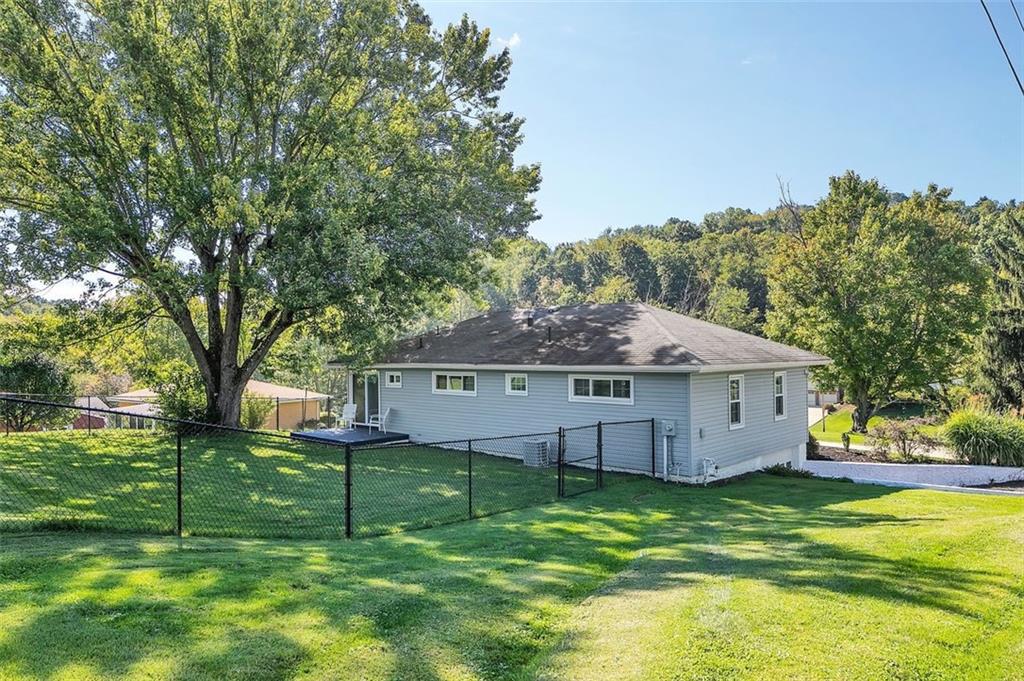 8 Hilltop Acres Road Washington, PA 15301 - Photo 4 of 25 Gallery Image 4
