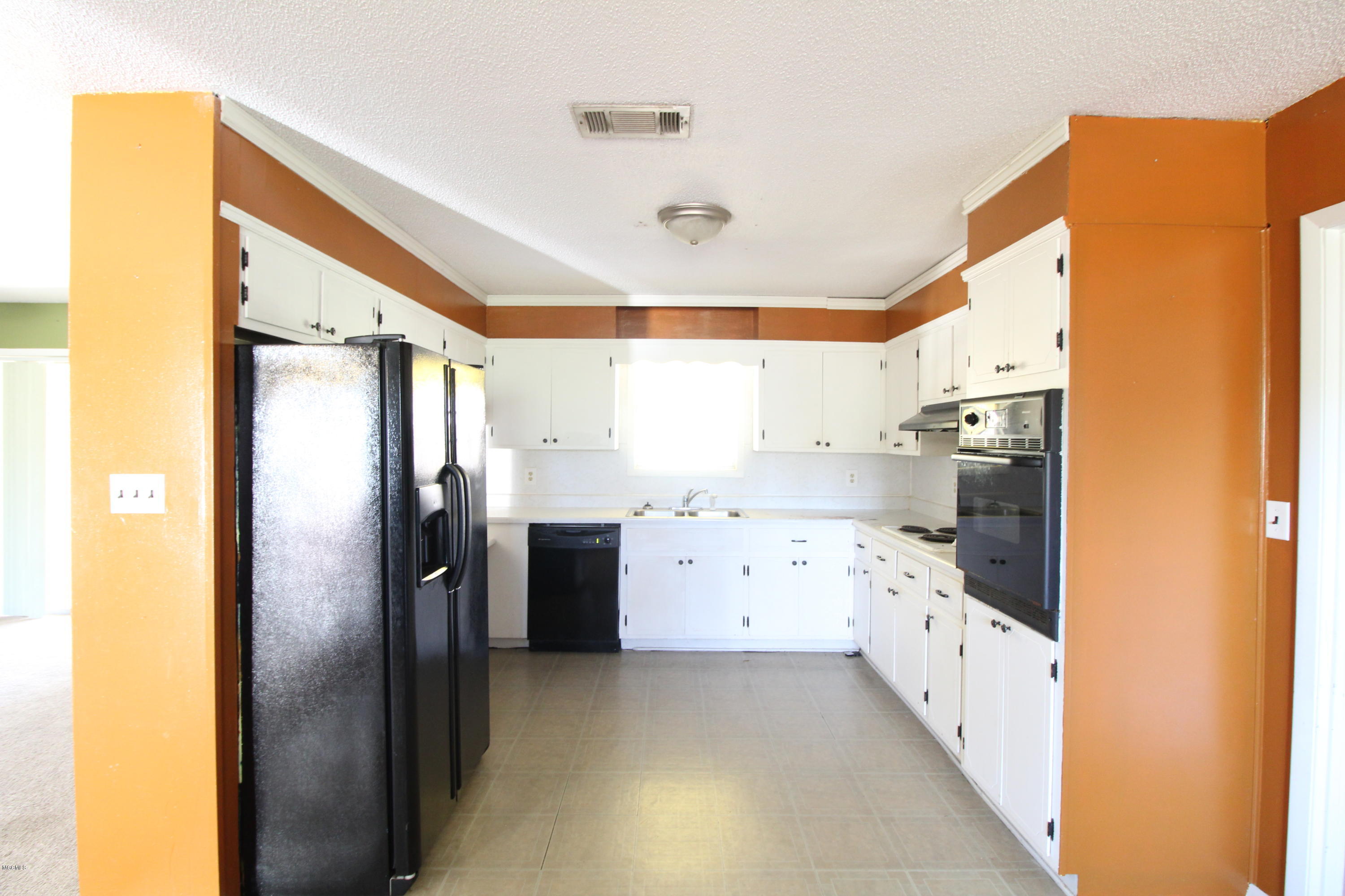 14808 Wolf Ridge Road Moss Point, MS 39562 - Photo 2 of 21 IMG_2285
