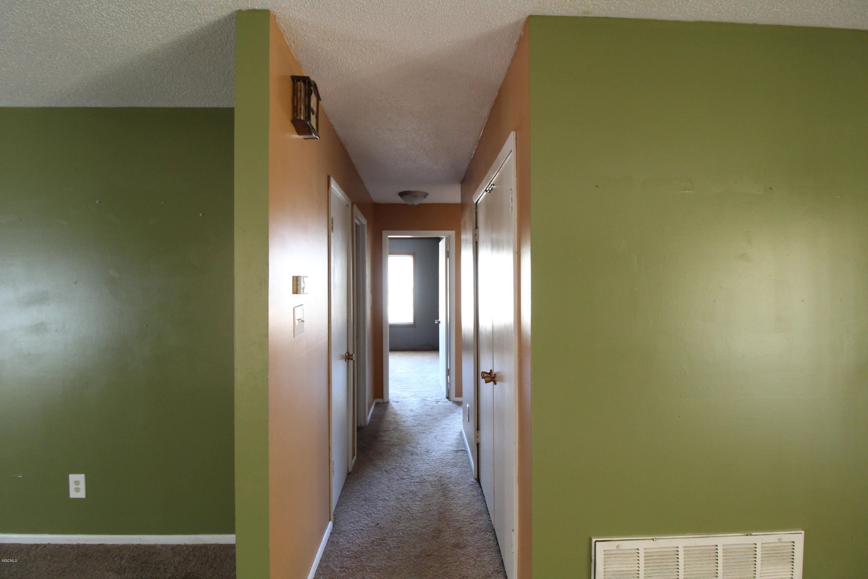 14808 Wolf Ridge Road Moss Point, MS 39562 - Photo 5 of 21 IMG_2289
