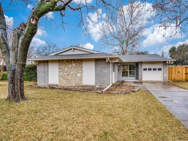 $2,600 | 819 Kingswood Avenue, Richardson, TX 75080