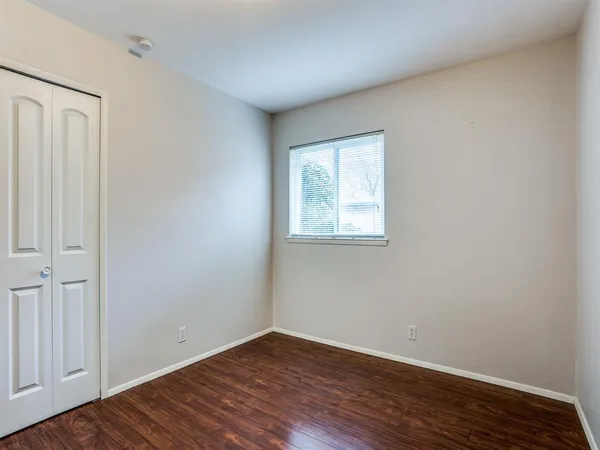 $2,600 | 819 Kingswood Avenue, Richardson, TX 75080