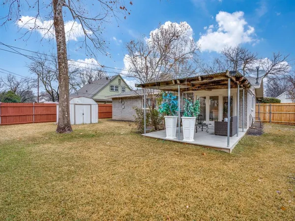 $2,600 | 819 Kingswood Avenue, Richardson, TX 75080