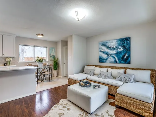 $2,600 | 819 Kingswood Avenue, Richardson, TX 75080