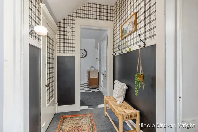 $897,500 | 400 Fulton Street East, Grand Rapids, MI 49503