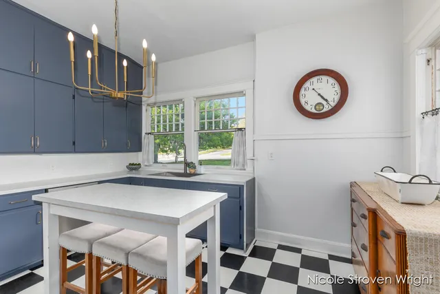 $897,500 | 400 Fulton Street East, Grand Rapids, MI 49503