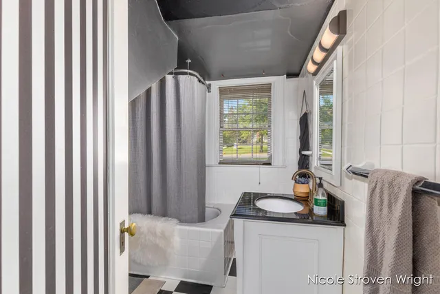 $897,500 | 400 Fulton Street East, Grand Rapids, MI 49503