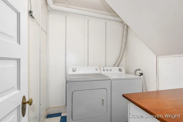 $897,500 | 400 Fulton Street East, Grand Rapids, MI 49503