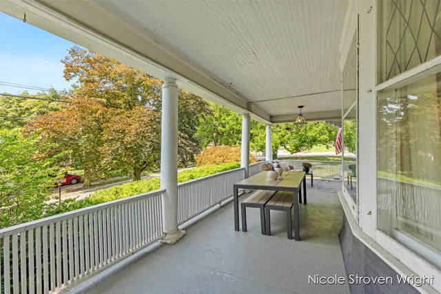 $897,500 | 400 Fulton Street East, Grand Rapids, MI 49503