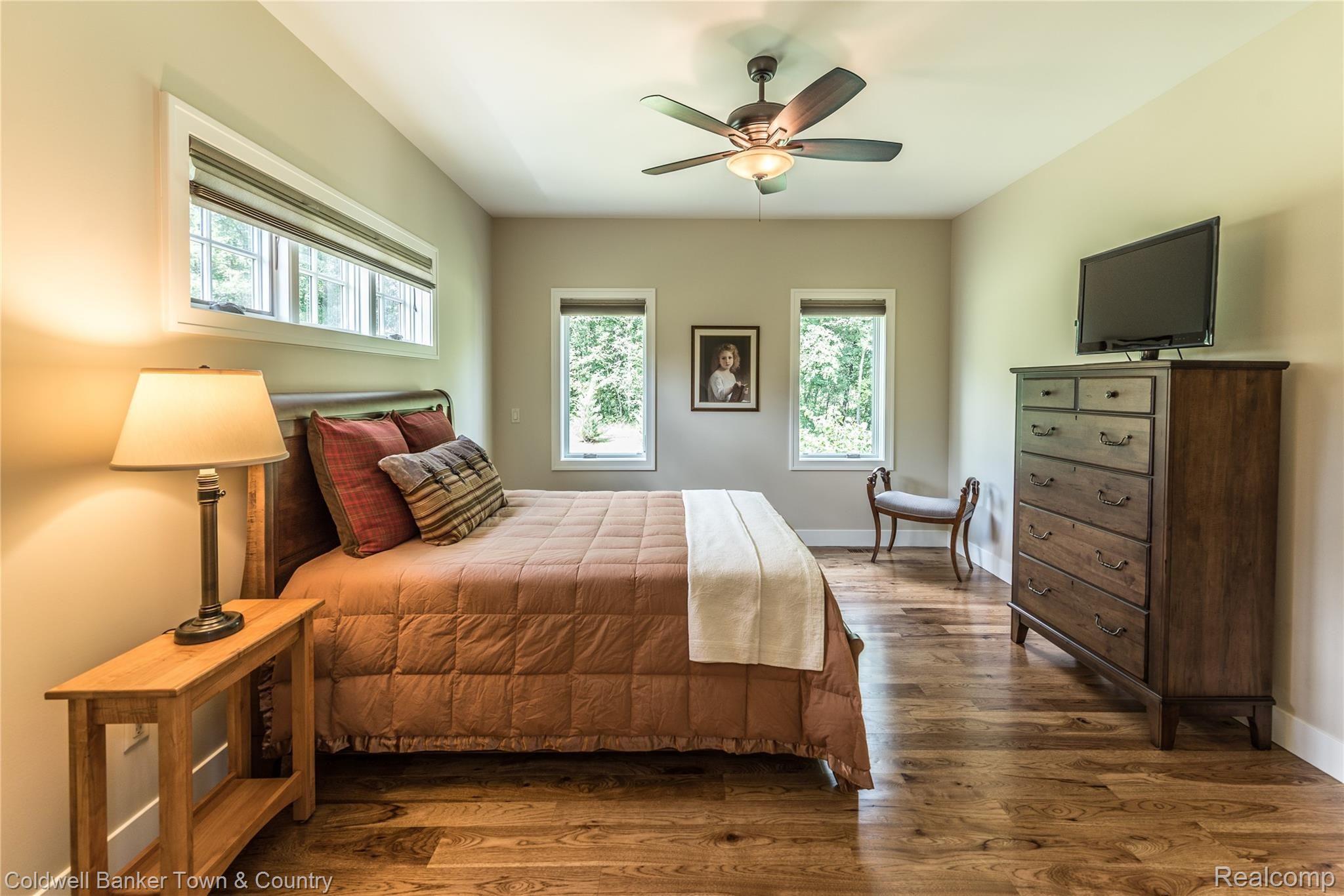 6434 Cohoctah Road Fenton, MI 48430 - Photo 41 of 69 DSC_5608.jpg