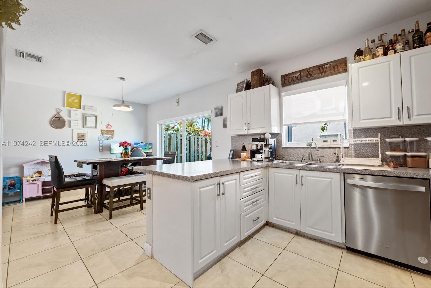 930 Southwest 147th Court Miami, FL 33194 - Photo 11 of 25