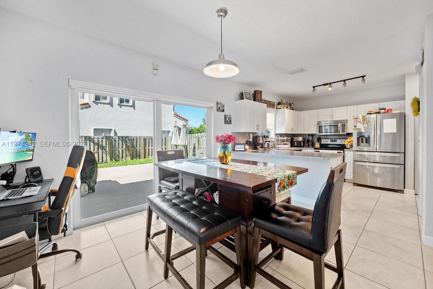 930 Southwest 147th Court Miami, FL 33194 - Photo 8 of 25