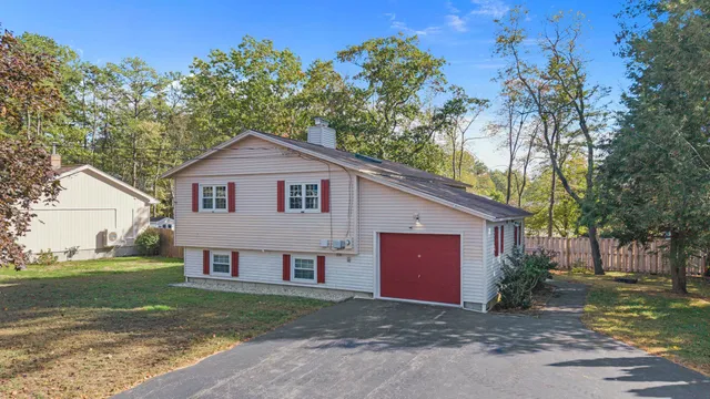 $435,000 | 8 Cardinal Road, Concord, NH 03301