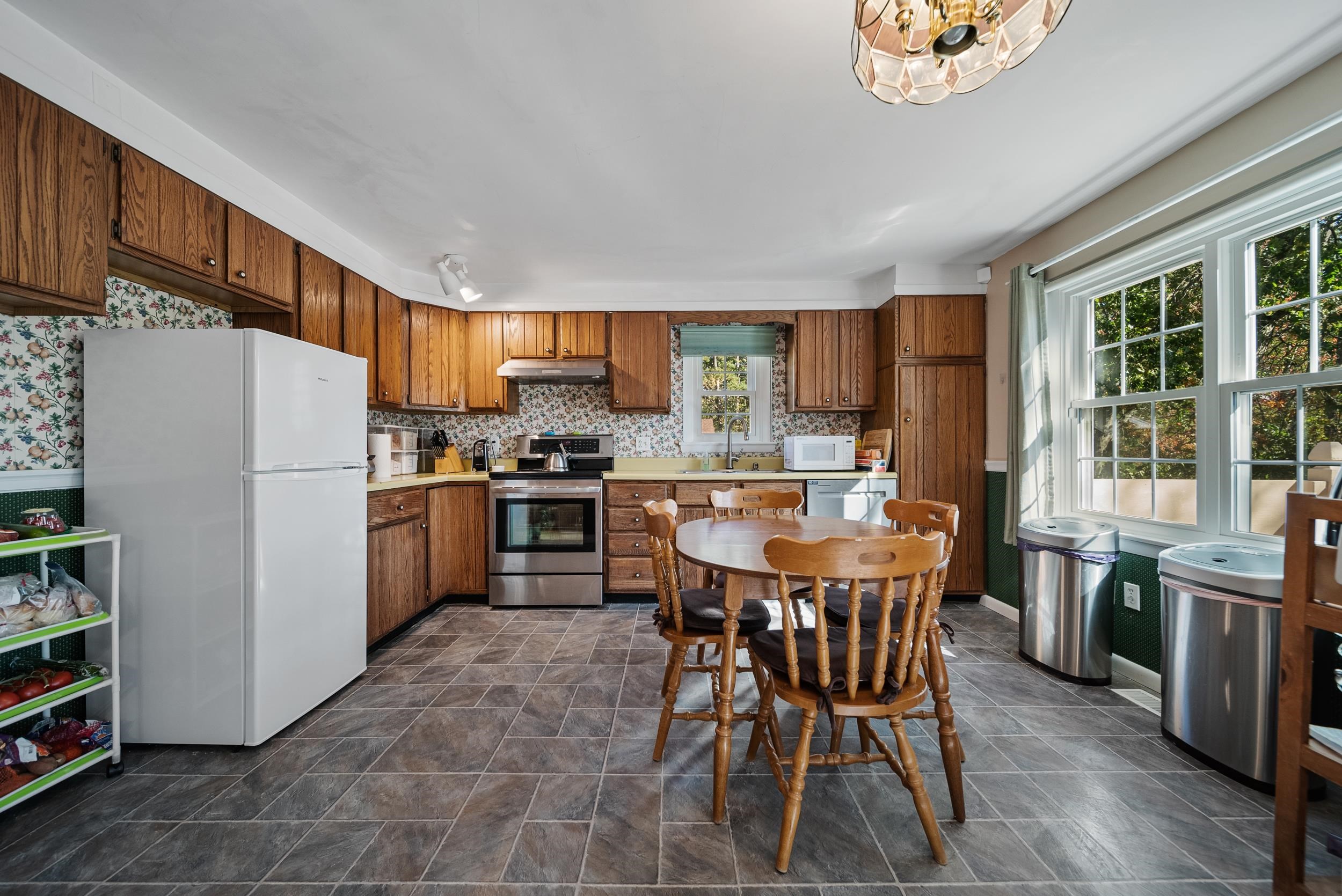 8 Cardinal Road Concord, NH 03301 - Photo 12 of 44