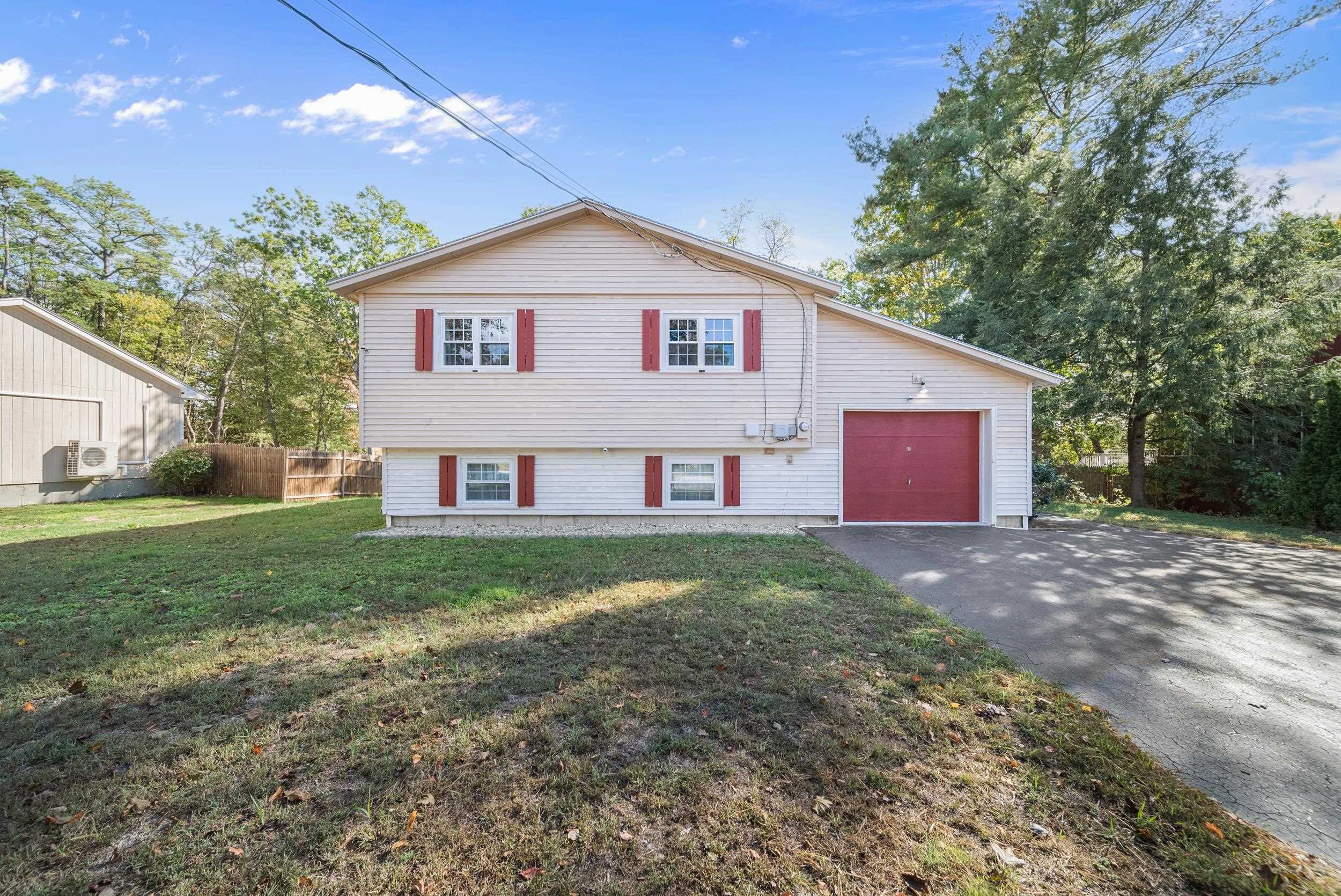 8 Cardinal Road Concord, NH 03301 - Photo 2 of 44