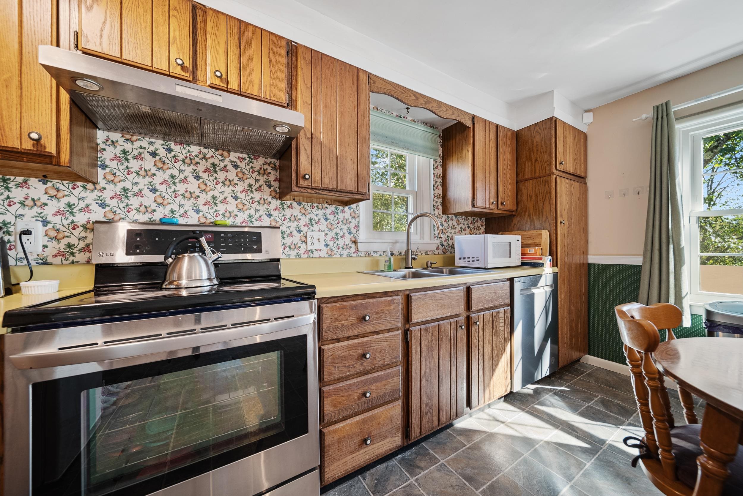 8 Cardinal Road Concord, NH 03301 - Photo 10 of 44