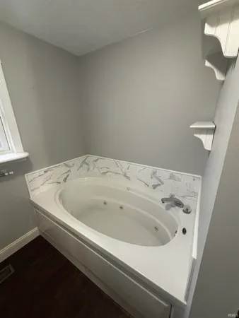 $470,000 | 6658 West Mulberry Jefferson Road, Frankfort, IN 46041