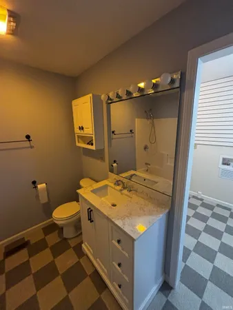 $470,000 | 6658 West Mulberry Jefferson Road, Frankfort, IN 46041