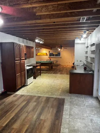 $470,000 | 6658 West Mulberry Jefferson Road, Frankfort, IN 46041