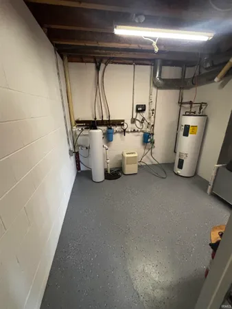 $470,000 | 6658 West Mulberry Jefferson Road, Frankfort, IN 46041