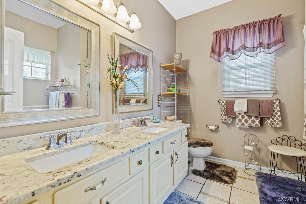 14618 Clover Ridge Lane Chesterfield, VA 23832 - Photo 16 of 30 Primary bathroom w/ double granite vanity