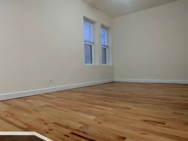 $1,895 | 2349 North Drake Avenue, Unit 2, Chicago, IL 60647