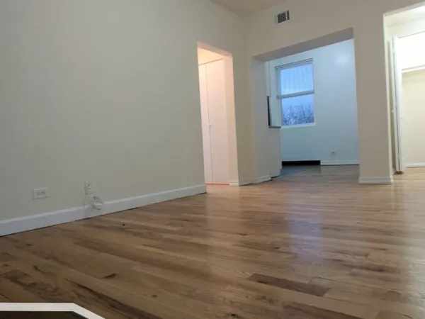 $1,895 | 2349 North Drake Avenue, Unit 2, Chicago, IL 60647