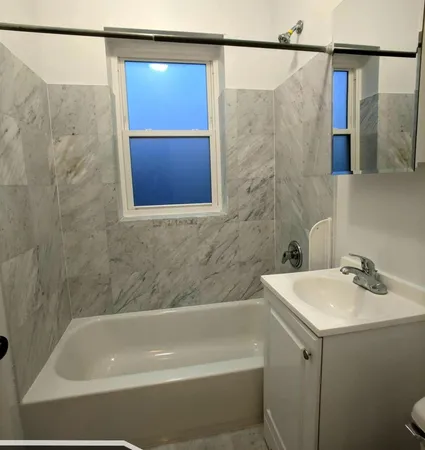 $1,895 | 2349 North Drake Avenue, Unit 2, Chicago, IL 60647