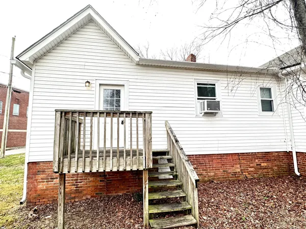 $815 | 143 Emory Street, Unit C, Clarksville, TN 37040