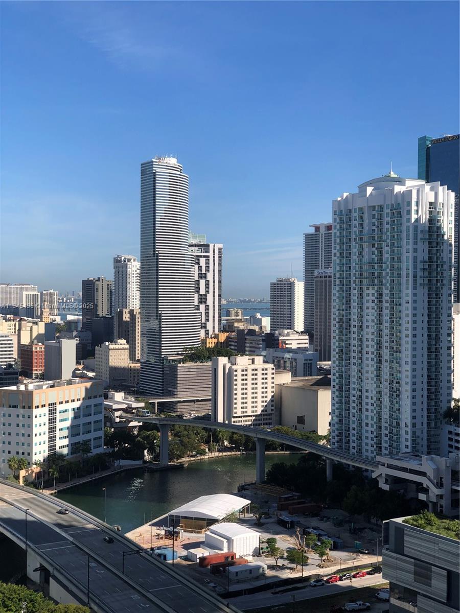 88 Southwest 7th Street, Unit 2603 Miami, FL 33130 - Photo 21 of 32