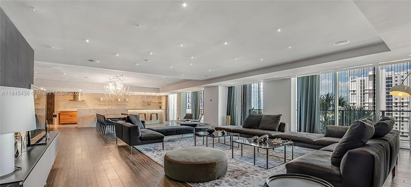 88 Southwest 7th Street, Unit 2603 Miami, FL 33130 - Photo 27 of 32