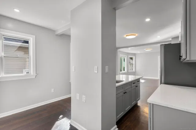 $2,500 | 230 Cooke Street, Unit 2, Waterbury, CT 06710