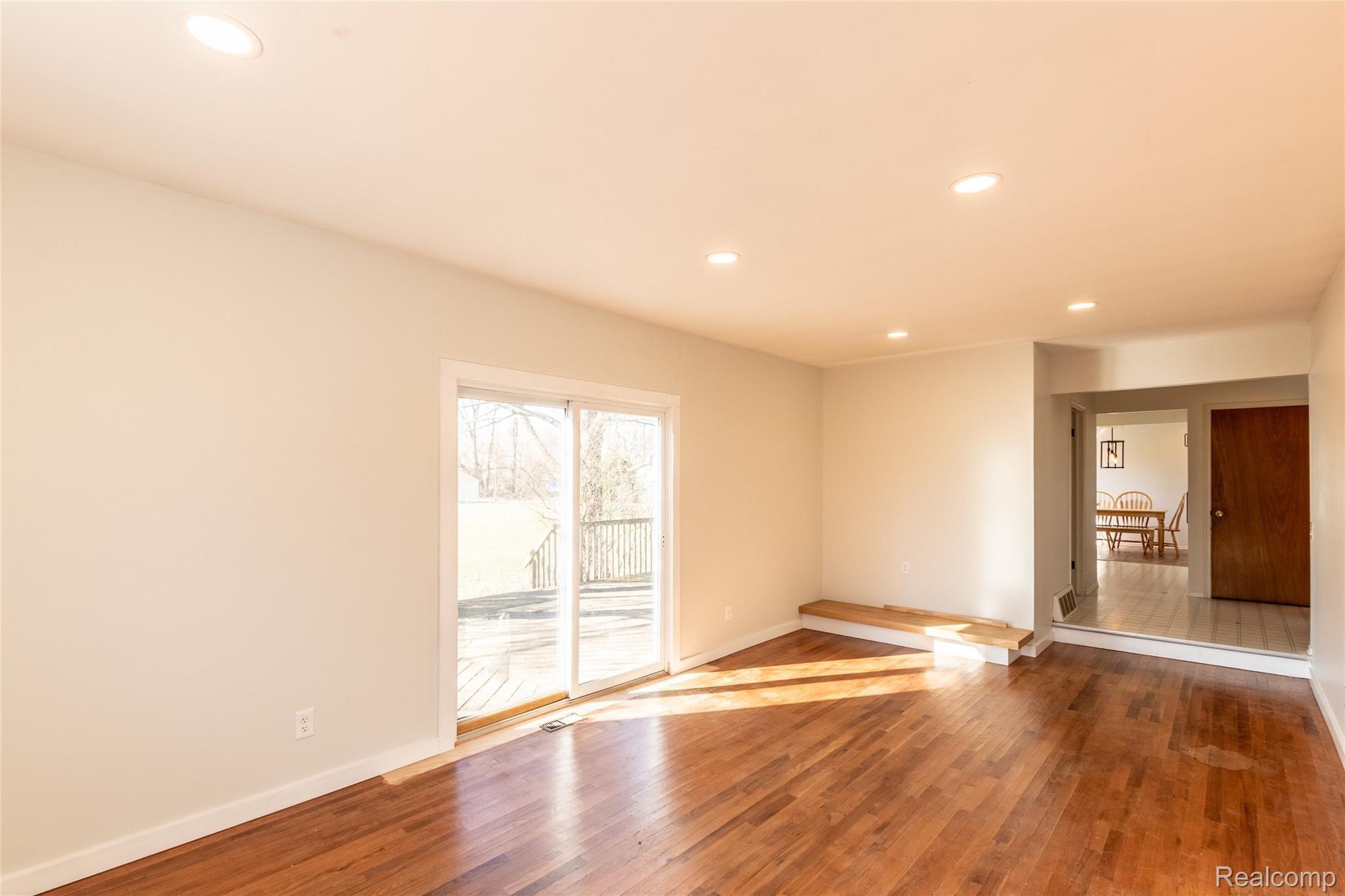 3199 Rolston Road Fenton, MI 48430 - Photo 21 of 44 20200322_3199 Rolston Rd_026.jpg